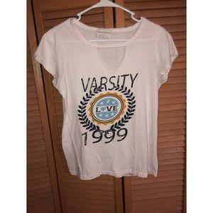 Printed v-neck shirt